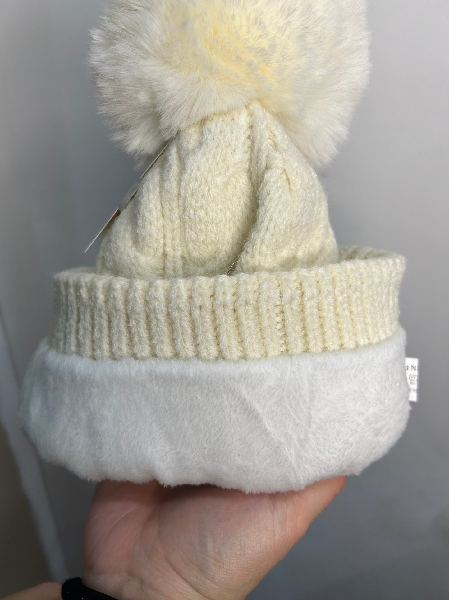 Bonnet avec pompom