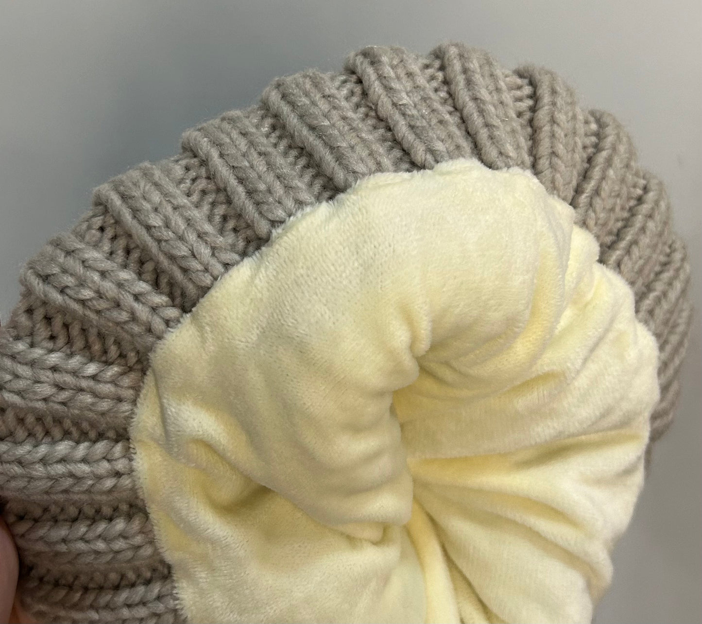 Bonnet avec pompom